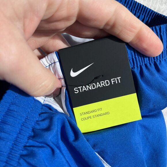 NEW Nike Girl's Standard Fit Blue Running Shorts Size XL - Picture 2 of 8